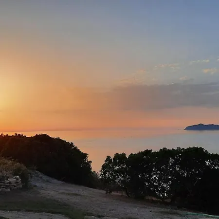 La Perala Sul Mare Lejlighed Magomadas