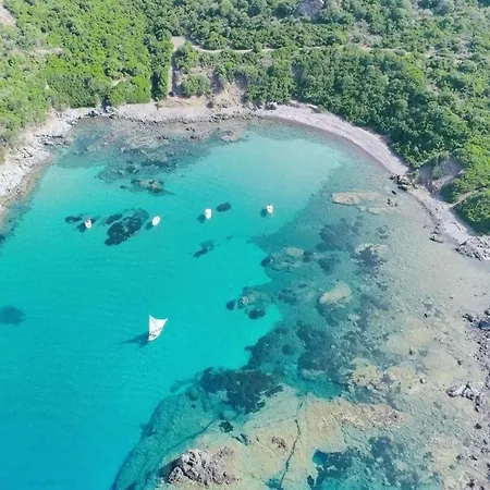 La Perala Sul Mare Magomadas